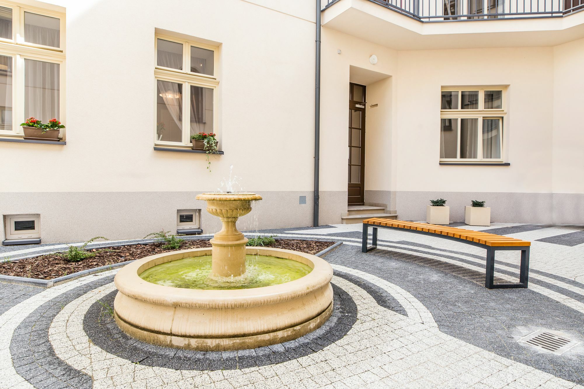 Krakow Central Apartments Апартаменти *